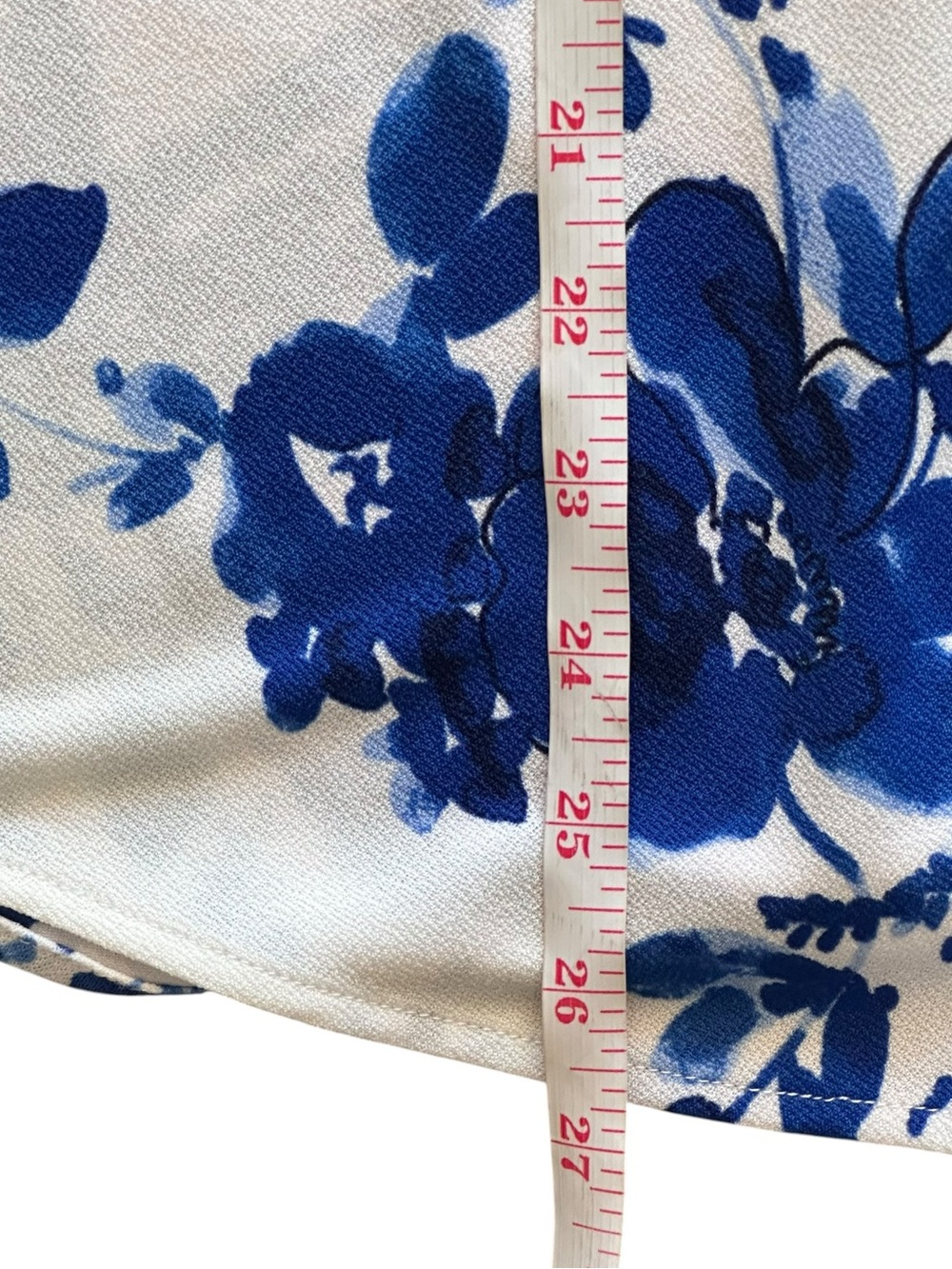 Calvin Klein Blue and White Floral Sleeveless Blouse Size L NWT - Picture 12 of 12
